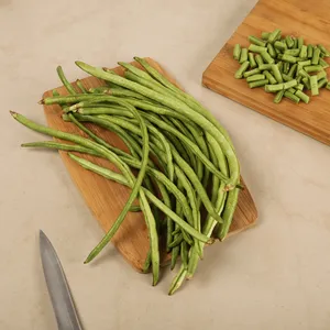 Cowpea Beans (Lobia Phali) - Fresh Whole Lentils delivery in Aurangabad by OZO Mart